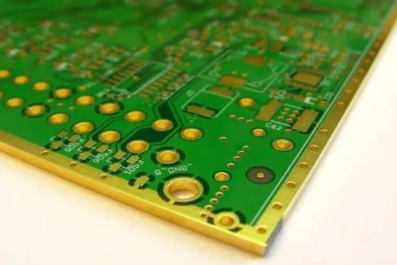 多層PCB板邊輻射防護(hù)PCB設(shè)計